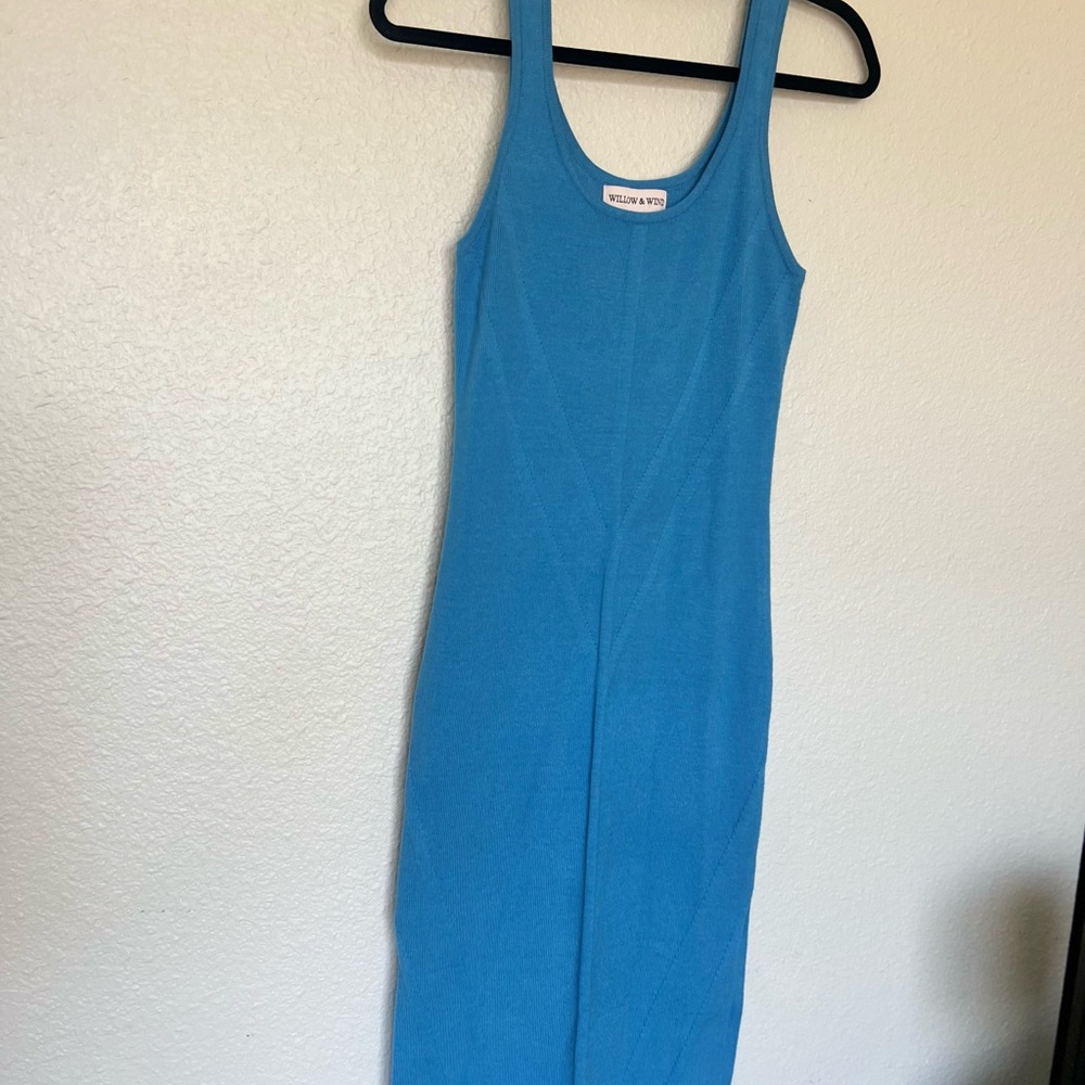 Willow & Wind Women's Maxi Dress in Bright Blue